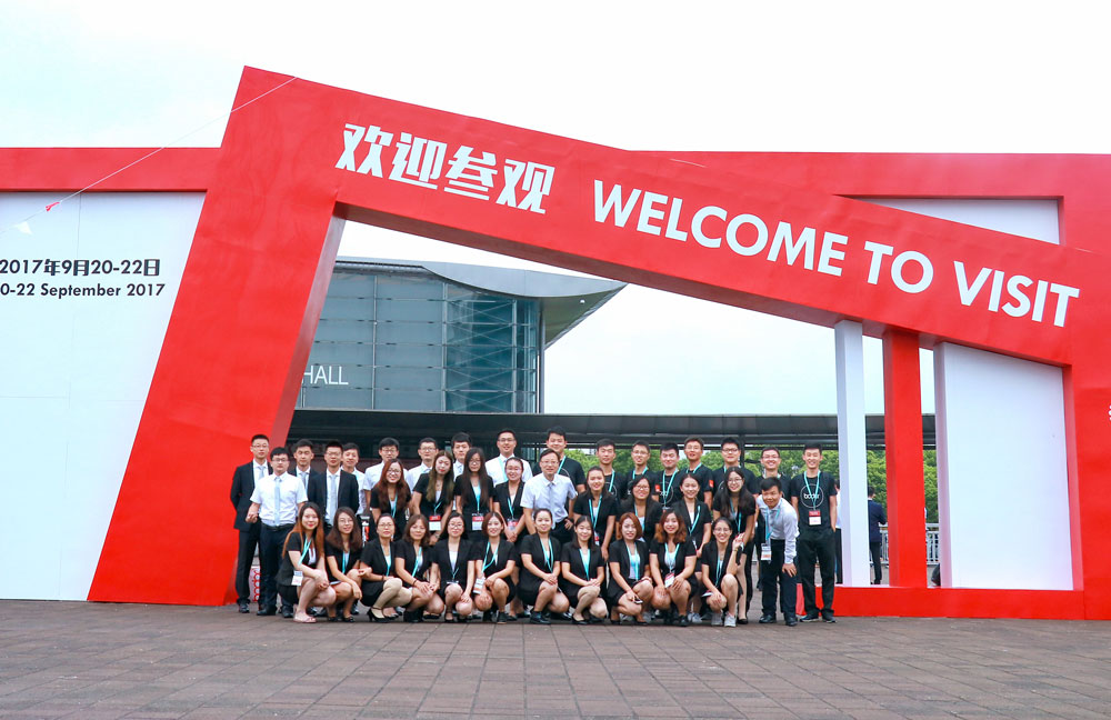Shanghai New International Expo Centre, Here We Are!